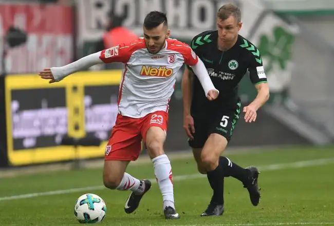 添加一个更 添加一个更